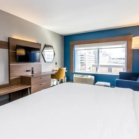 Holiday Inn Express & Suites Downtown Louisville By Ihg-3