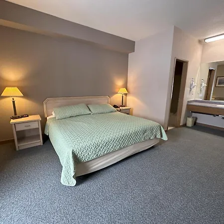 Timber Lodge Inn-3