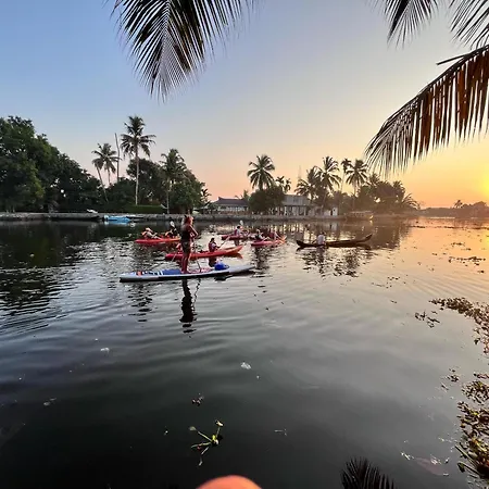The Lake Paradise Boutique Resort-3