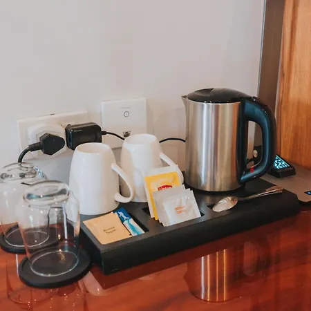 Surestay Plus Hotel By Best Western Ac Luxe Angeles City-2