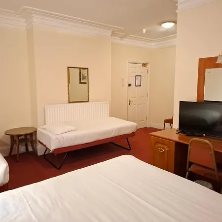 Borough Arms Hotel-2
