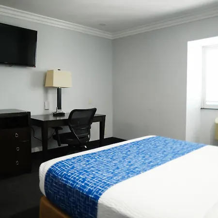 Days Inn By Wyndham West Covina-2