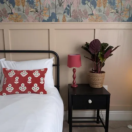 Rooms At The Rosebery-2
