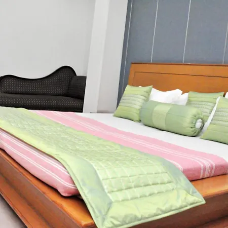 Hotel Blue Bell - Karol Bagh New Delhi-2