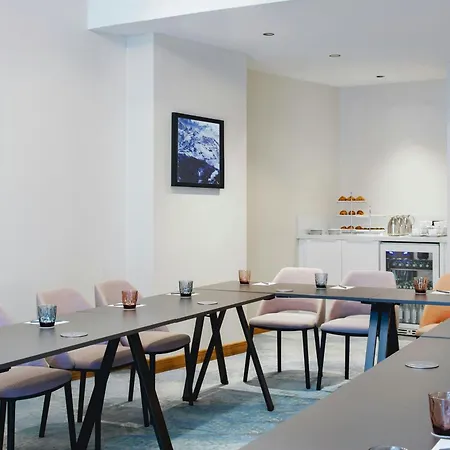 Courtyard By Marriott Baku-2