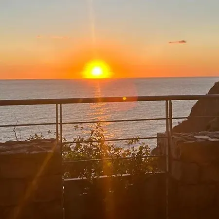 The Sunset Line-3