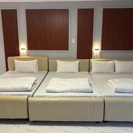 Clark Cu Hotel-2