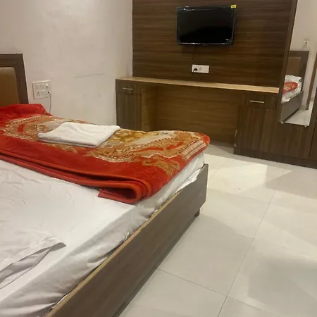 Hotel Park Ganga-3