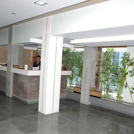 Hotel Skylark-3