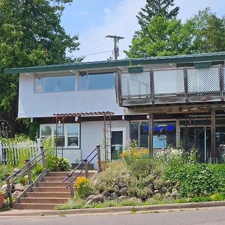 Chequamegon Lake Superior Lodge-2