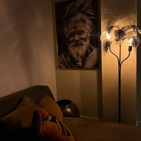 3 Monkeys Hotel-3