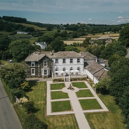 Cartmel Old Grammar-3