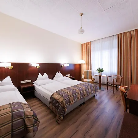 Continental Hotel-Pension-3