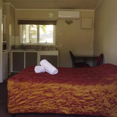 Apple Motor Inn-2