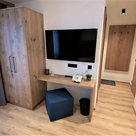 Hotel Garni Binta-2