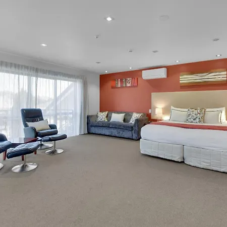 Delorenzo Studio Apartments-2
