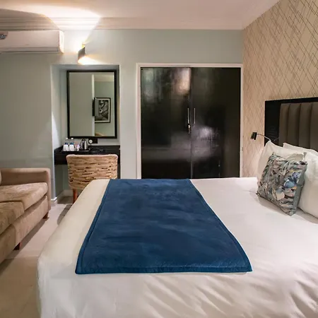 New Ambassador Hotel-2
