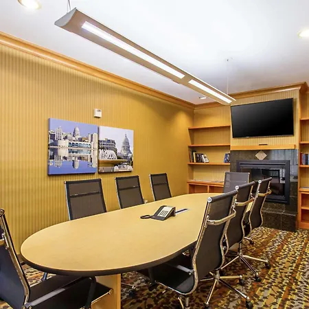Mainstay Suites Madison - Monona-3
