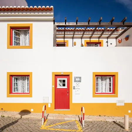 Casinha D'Avó Guesthouse-3