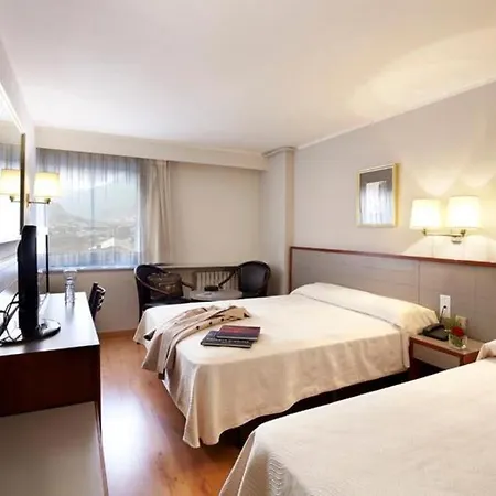 Hotel Comtes D Urgell-3