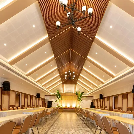 Le Montfort Resort-3
