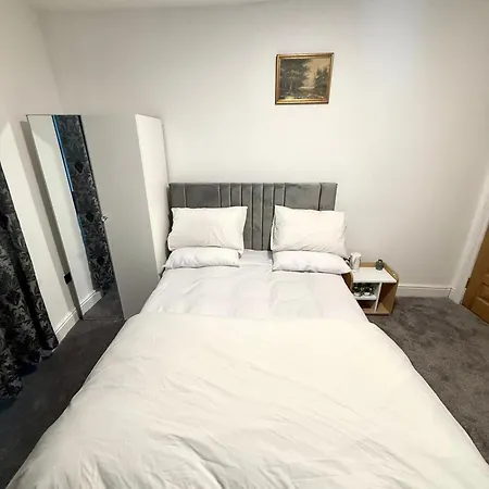 Rv Maryvale En-Suite Rooms In Beautiful Bournville Village-3