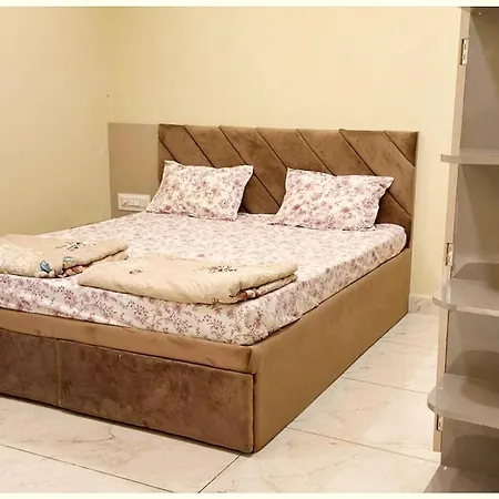 Ujjain Budget Hotel - R U D R A - S A G A R - Near Mahakal Temple - Railway Station - River - Free Parking And Wi- Fi - Power Backup - Hotel-At-Prime-Location Spacious-Room - Best Homestay In Ujjain-2