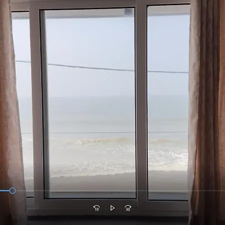 Coastal Bliss Luxury Home Stay-3