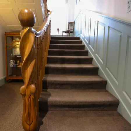 Manor House-3