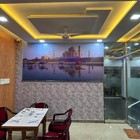 Hotel Ganga Palace - Agra Dasaprakash Restuarant-2