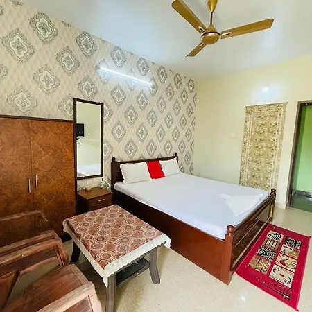 Hotel Lovely Palace ! Puri-2
