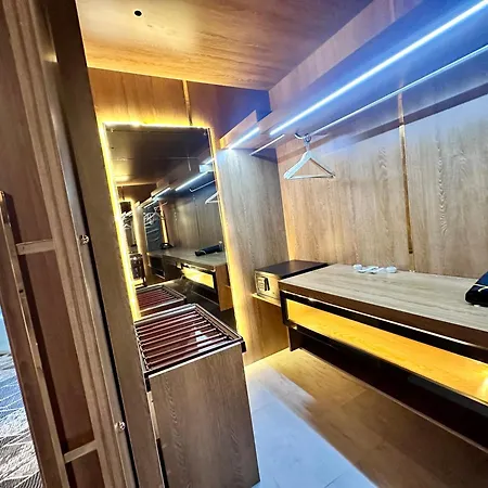 2H Hotel-3