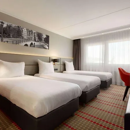 Ramada By Wyndham Amsterdam Airport Schiphol-3