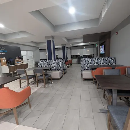 Holiday Inn Express Hotel & Suites Loveland By Ihg-2