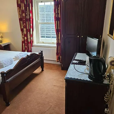 Fennessy'S Hotel-2