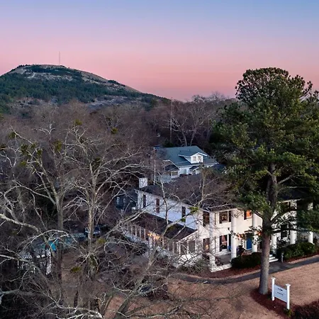 Stone Mountain Manor-3