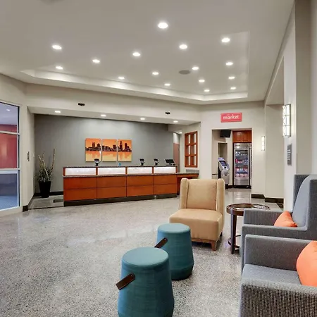 Drury Inn & Suites Charlotte Arrowood-3