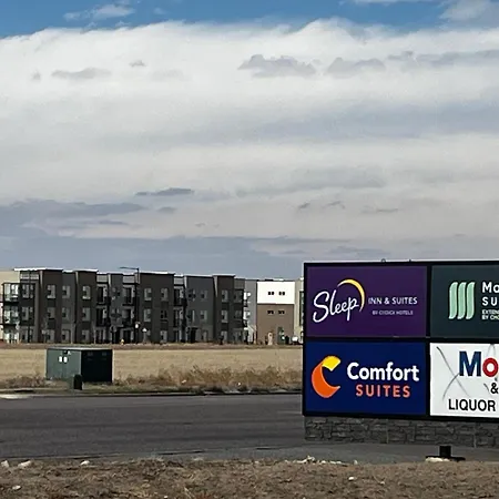 Comfort Suites Denver International Airport-3