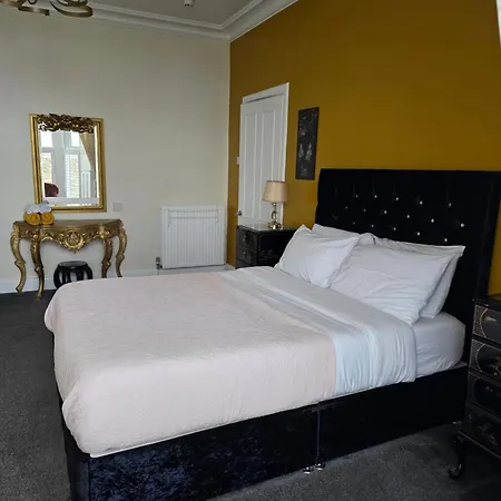 Bluebells Guest House-3