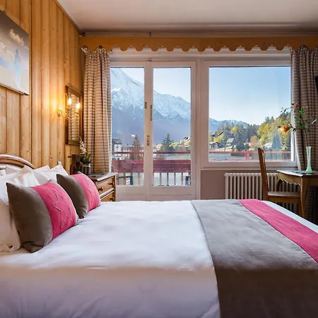 Chalet Hotel La Sapiniere-2