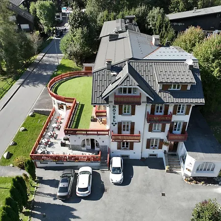 Chalet Hotel La Sapiniere-3