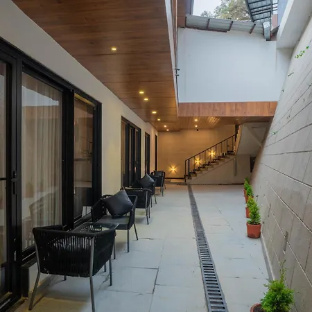 Perfectstayz Premium Westend At Mall Road-2