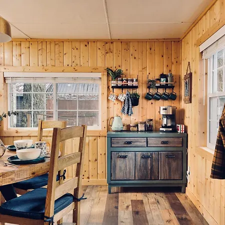The Little Lolo Lodge-3
