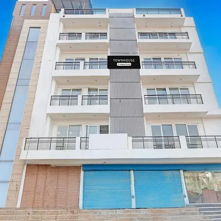Super Townhouse Sector 62 Gurgaon Near World Mark-2