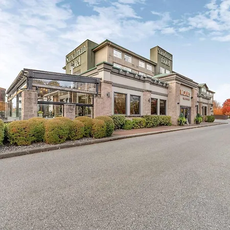 Sandman Hotel & Suites Vancouver Airport-2