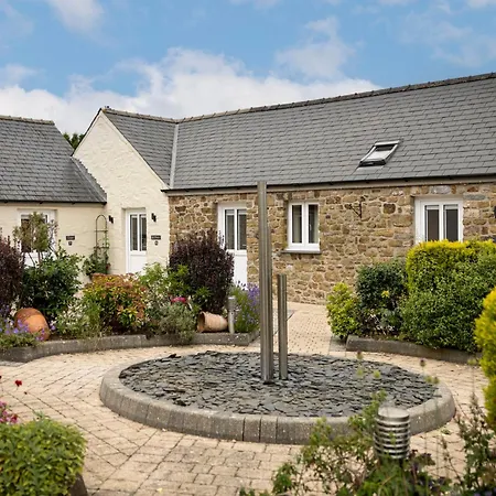 Canaston Oaks-2