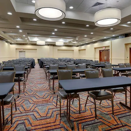 Drury Inn & Suites Charlotte Northlake-3