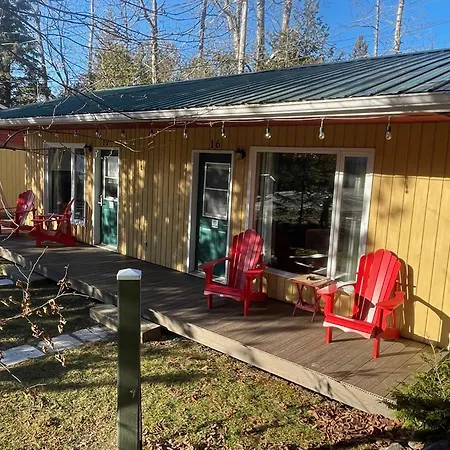 Auberge Et Chalets Sur Le Lac-2