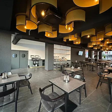 Dream Hotel Saranda-3