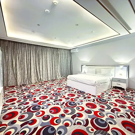 Amazon Hotel - Free Massage-2